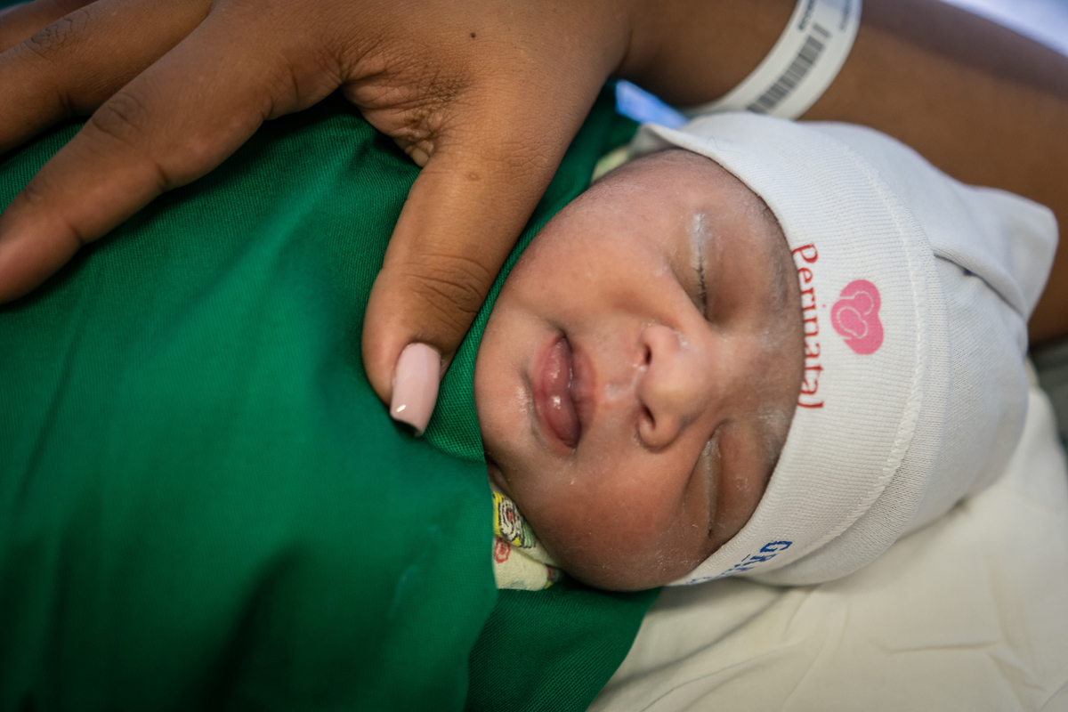 parto, fotografia de parto, cobertura fotográfica de parto, cobertura de parto, filmagem de parto, cesárea, perinatal barra, fotos de parto, melhor fotógrafa de parto