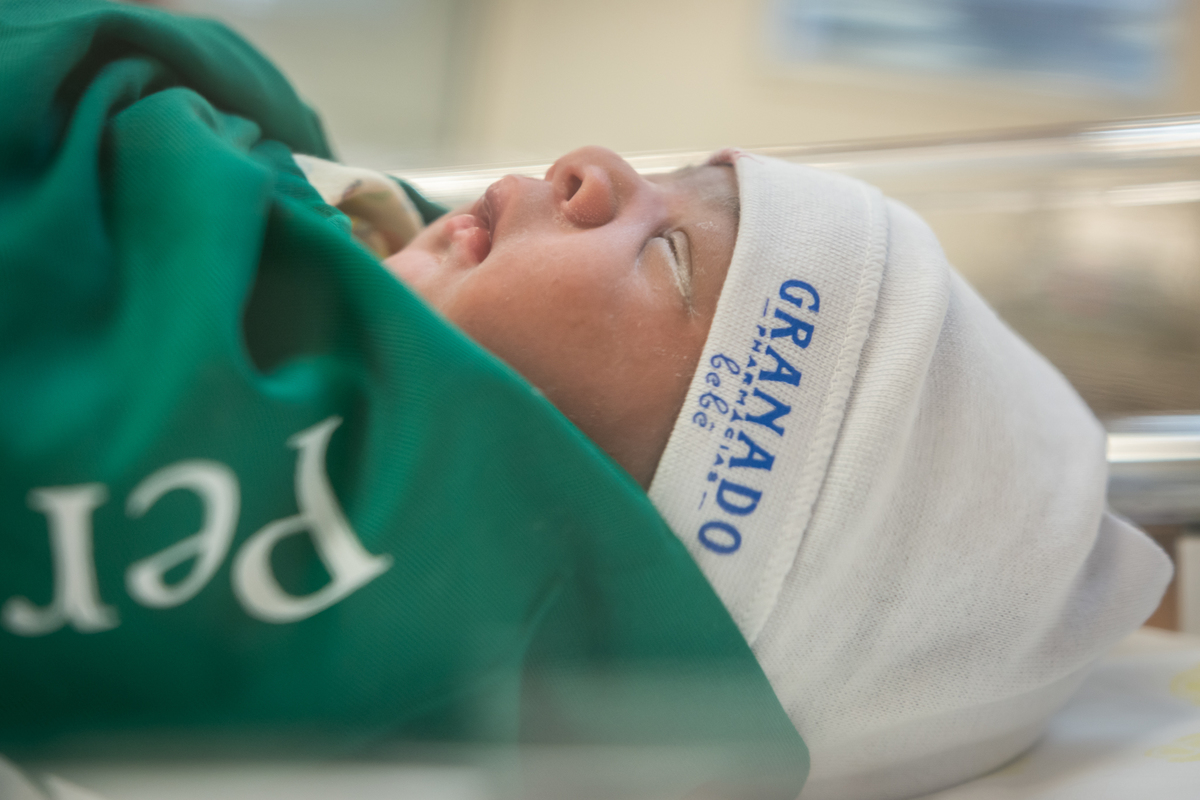 parto, fotografia de parto, cobertura fotográfica de parto, cobertura de parto, filmagem de parto, cesárea, perinatal barra, fotos de parto, melhor fotógrafa de parto