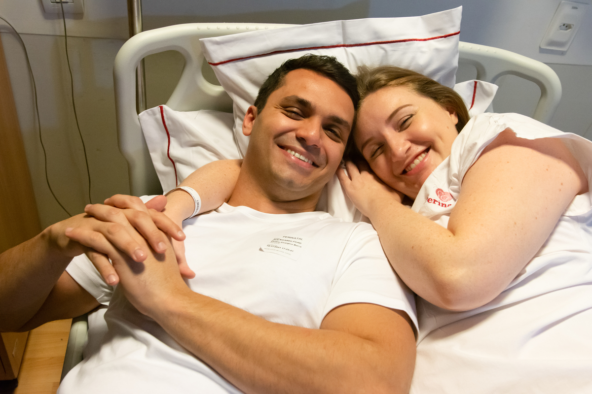 fotos de parto, cobertura de parto, fotografia de parto, filmagem de parto, parto cesáraea, perinatal, perinatal da Barra, newborn, ensaio newborn, melhor fotógrafa de parto, melhor fotógrafa newborn, newborn barra da tijuca, newborn barra