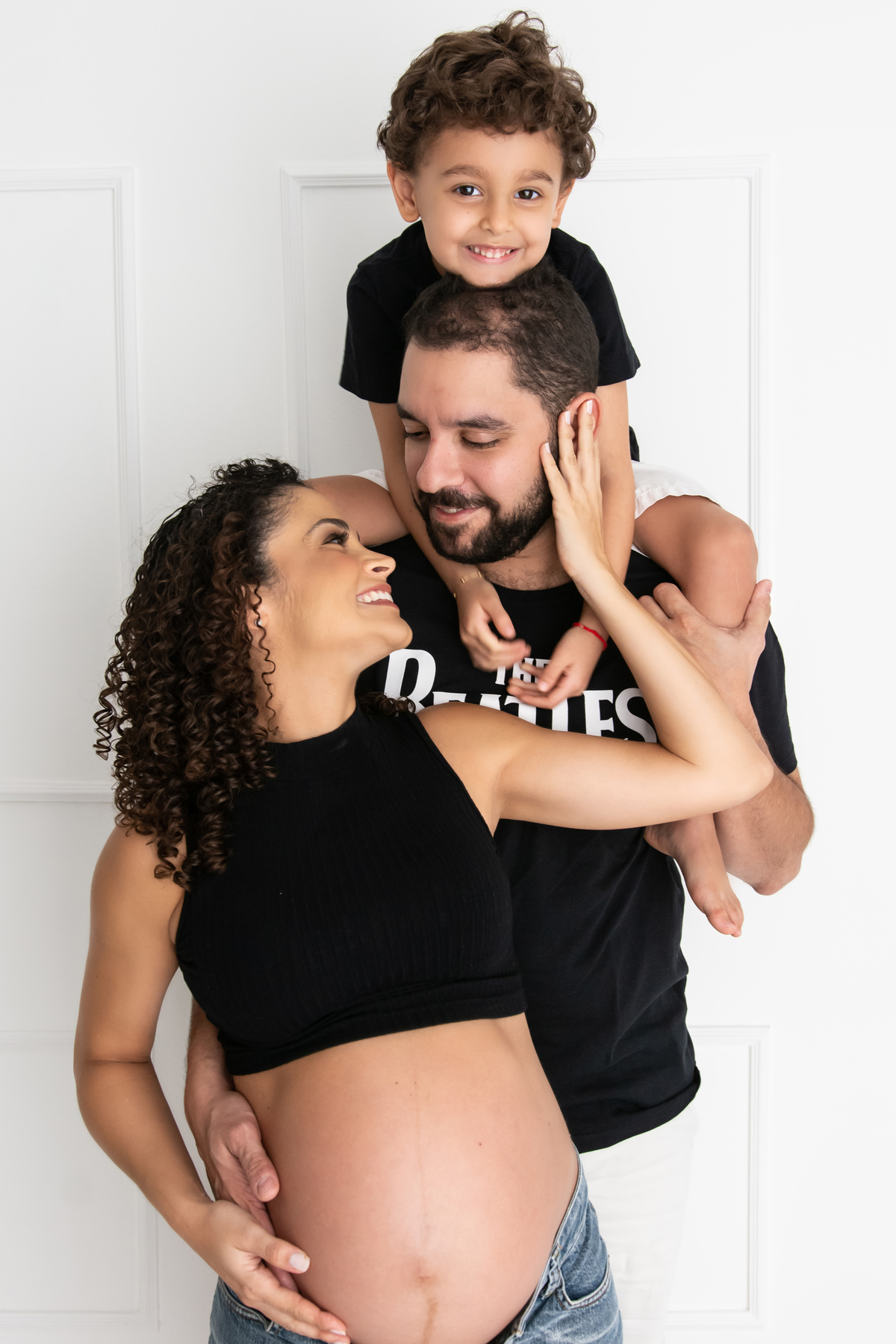 gestante, ensaio gestante, ensaio gestante em estúdio, gestante barra da tijuca, fotografia de gestante na barra da tijuca, ensaio de gestante atemporal, ensaio de gestante casual, ensaio gestante parto e newborn