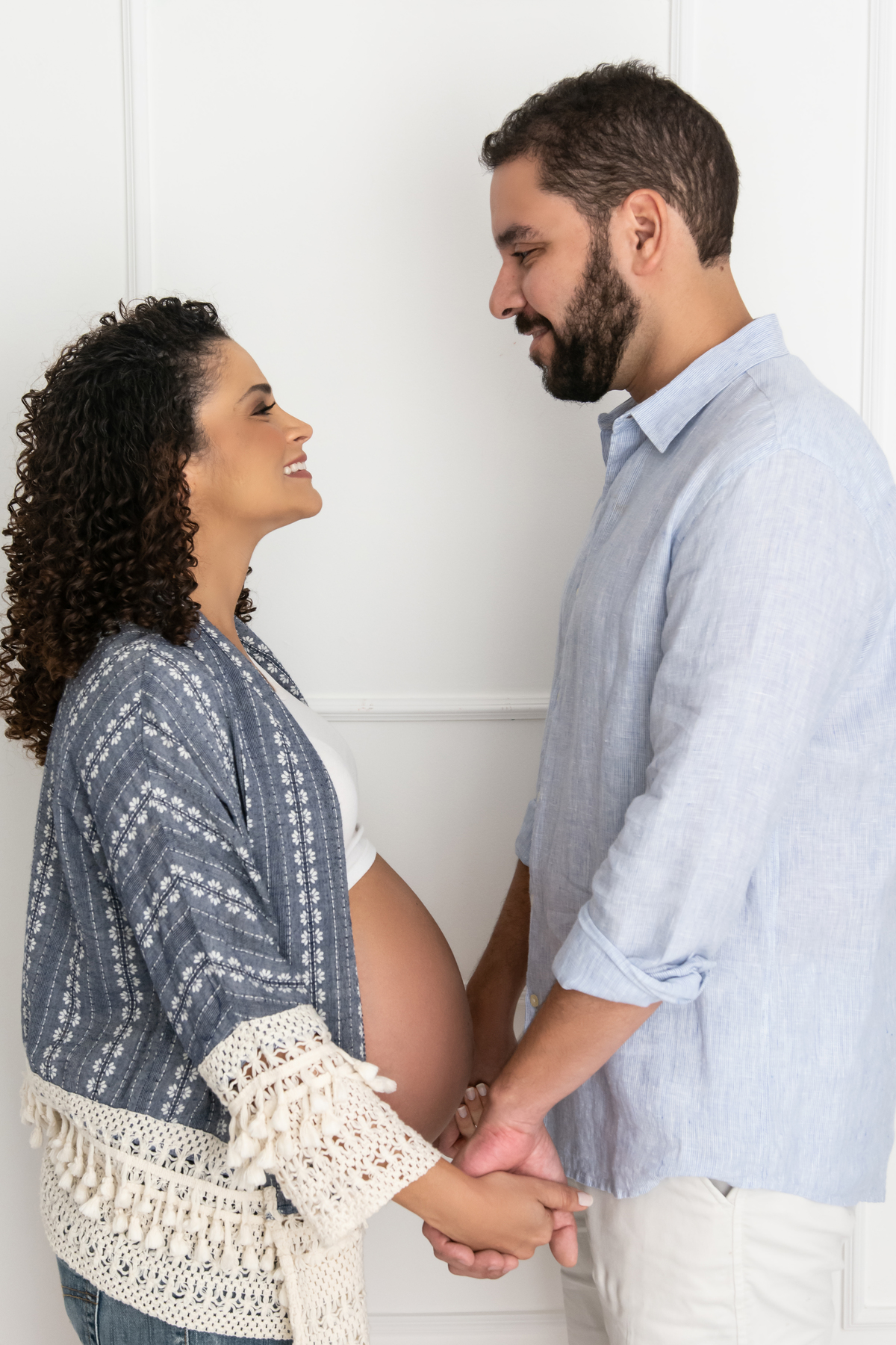 gestante, ensaio gestante, ensaio gestante em estúdio, gestante barra da tijuca, fotografia de gestante na barra da tijuca, ensaio de gestante atemporal, ensaio de gestante casual, ensaio gestante parto e newborn