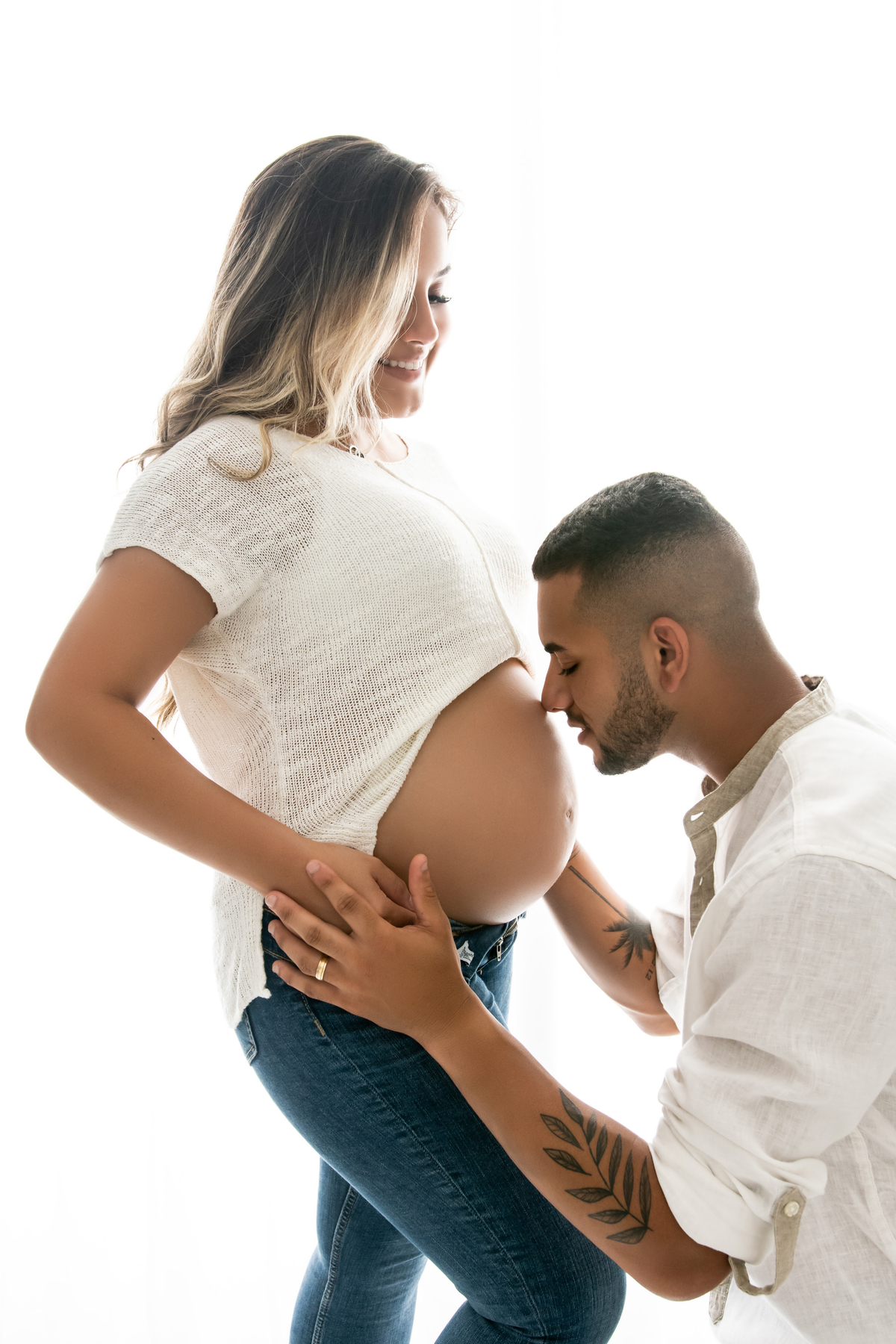 ensaio gestante, gestante barra da tijuca, estúdio barra da tijuca, fotografia de gestante na barra, ensaio de gestante na barra, gestante parto e newborn, ensaio gestante casual e atemporal, newborn barra da tijuca, fotos de gestante, grávida e linda