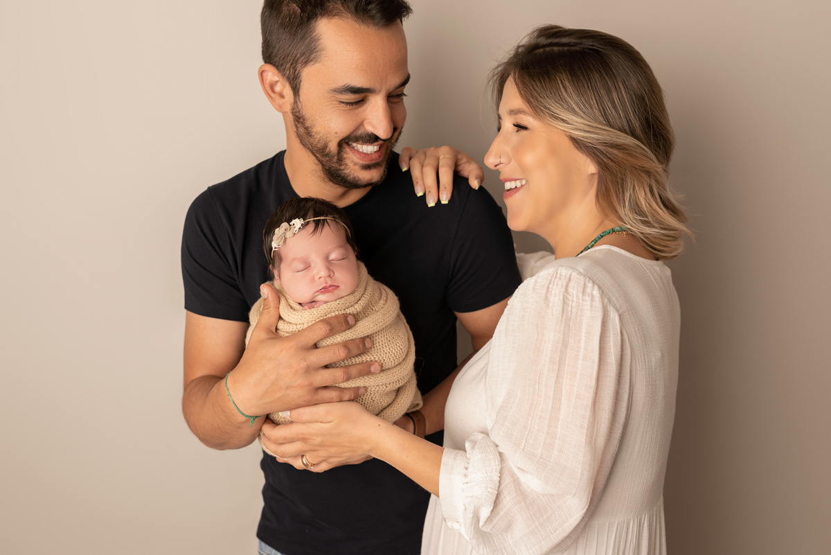 estúdio fotografico, newborn, lisboa, porto, fotografia de família, bebes, recém nascidos, andreia garcia, gravida, gestante, sessão de fotos, fotografo newborn, fotografo de grávidas, ensaio fotográfico de bebes, fotos de maternidade, Smash the cake,
