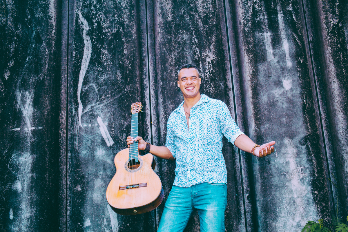 Corporativo - Artista

Modelo: Tyayro

Foto: Sheyden