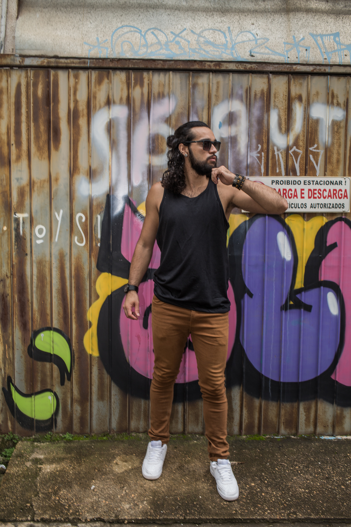 Street
Modelo: César

Foto: Sheyden