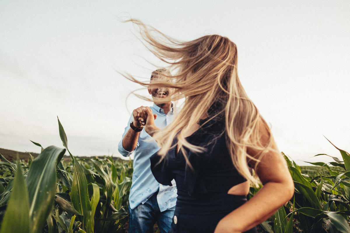 ensaio romantico milharal demetria botucatu cabelos voando
