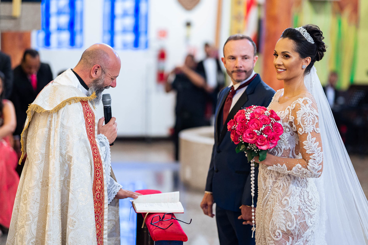 Casamento na zona norte de são paulo vestido de noiva, noiva, noivo, making of da noiva, casamento na igreja, espaço san paolo, pirituba