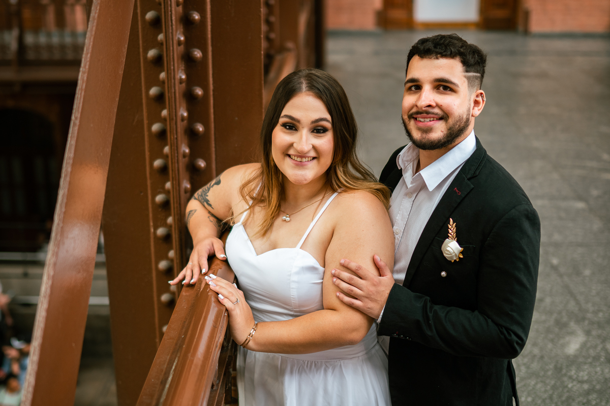 prewedding.criativo.2023.casamento2023.preweddingnomc.preweddingnomuseudoipiranga.preweddingnaestacãodaluz.casaldivertido.noivacriativa.fotografodesãopaulo