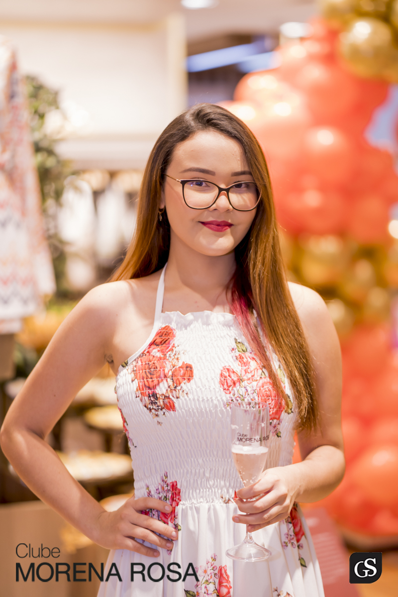 Dando as boas-vindas a uma nova estação, a Clube Morena Rosa BELEM PA BOULEVARD SHOPPING nova coleção,  vibre as cores que existem em você. Em um mix complementar de cores vibrantes e estampas exclusivas que trazem o frescor da temporada,