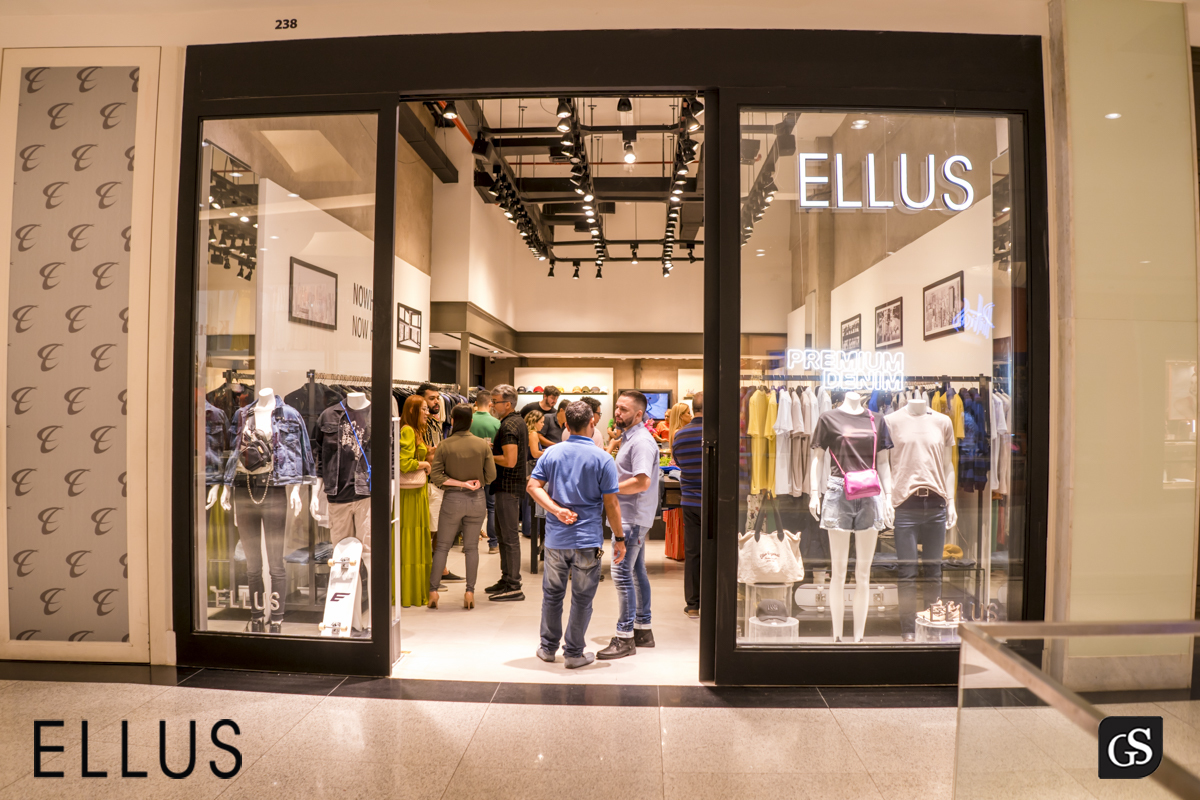 A Ellus foi criada em 1972 pelo empresário Nelson Alvarenga e hoje comercializa suas peças de estilo urbano e jovem em suas lojas espalhadas por todo o Brasil,BOULEVARD SHOPPING BELEM PA