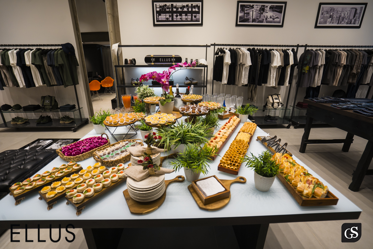 A Ellus foi criada em 1972 pelo empresário Nelson Alvarenga e hoje comercializa suas peças de estilo urbano e jovem em suas lojas espalhadas por todo o Brasil,BOULEVARD SHOPPING BELEM PA