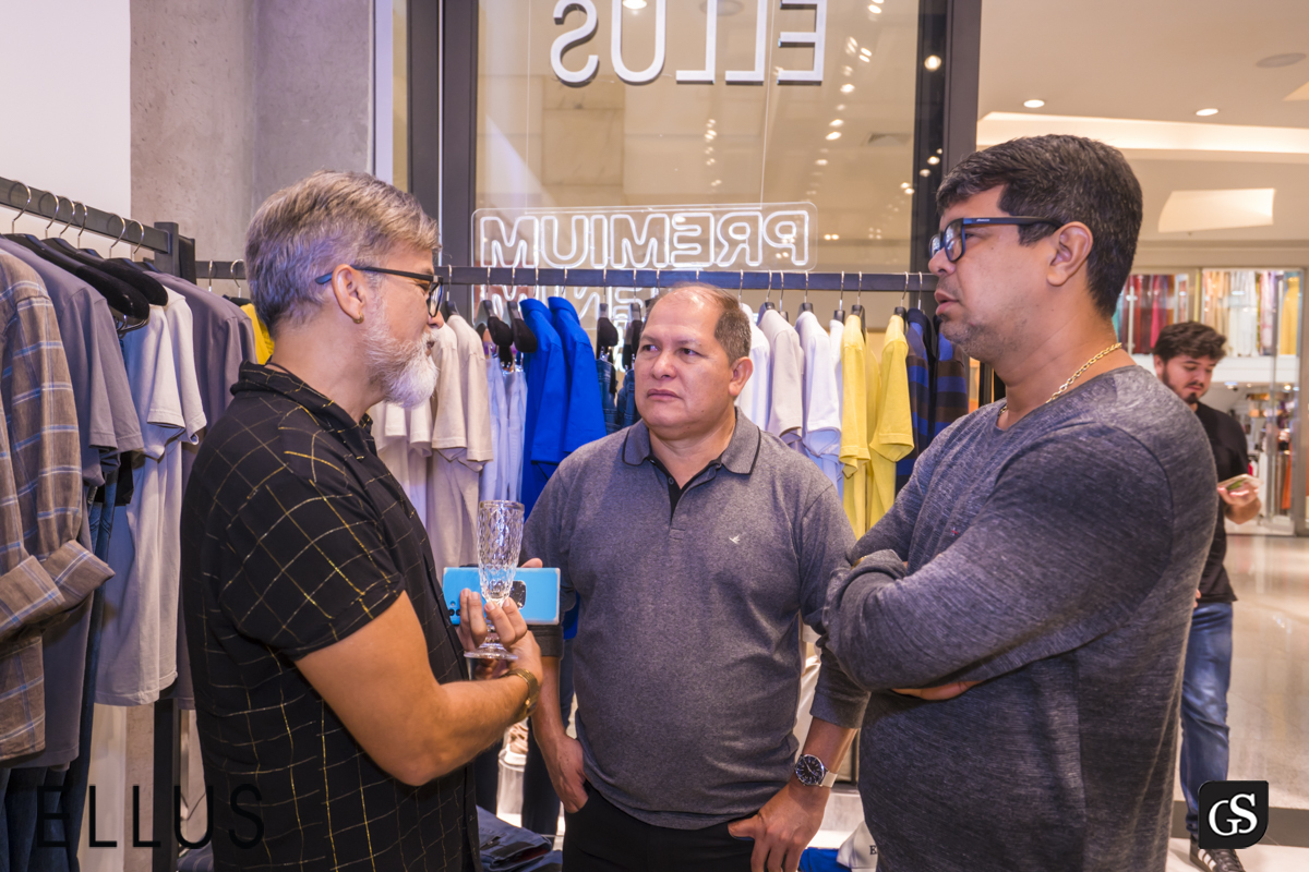 A Ellus foi criada em 1972 pelo empresário Nelson Alvarenga e hoje comercializa suas peças de estilo urbano e jovem em suas lojas espalhadas por todo o Brasil,BOULEVARD SHOPPING BELEM PA