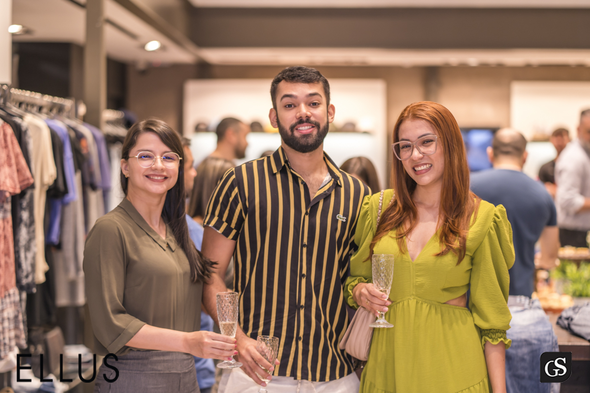 A Ellus foi criada em 1972 pelo empresário Nelson Alvarenga e hoje comercializa suas peças de estilo urbano e jovem em suas lojas espalhadas por todo o Brasil,BOULEVARD SHOPPING BELEM PA