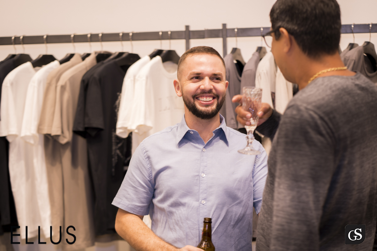 A Ellus foi criada em 1972 pelo empresário Nelson Alvarenga e hoje comercializa suas peças de estilo urbano e jovem em suas lojas espalhadas por todo o Brasil,BOULEVARD SHOPPING BELEM PA