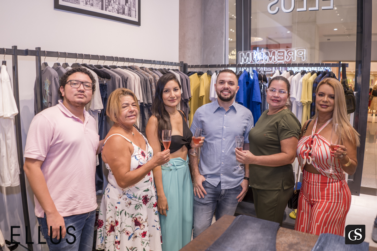 A Ellus foi criada em 1972 pelo empresário Nelson Alvarenga e hoje comercializa suas peças de estilo urbano e jovem em suas lojas espalhadas por todo o Brasil,BOULEVARD SHOPPING BELEM PA