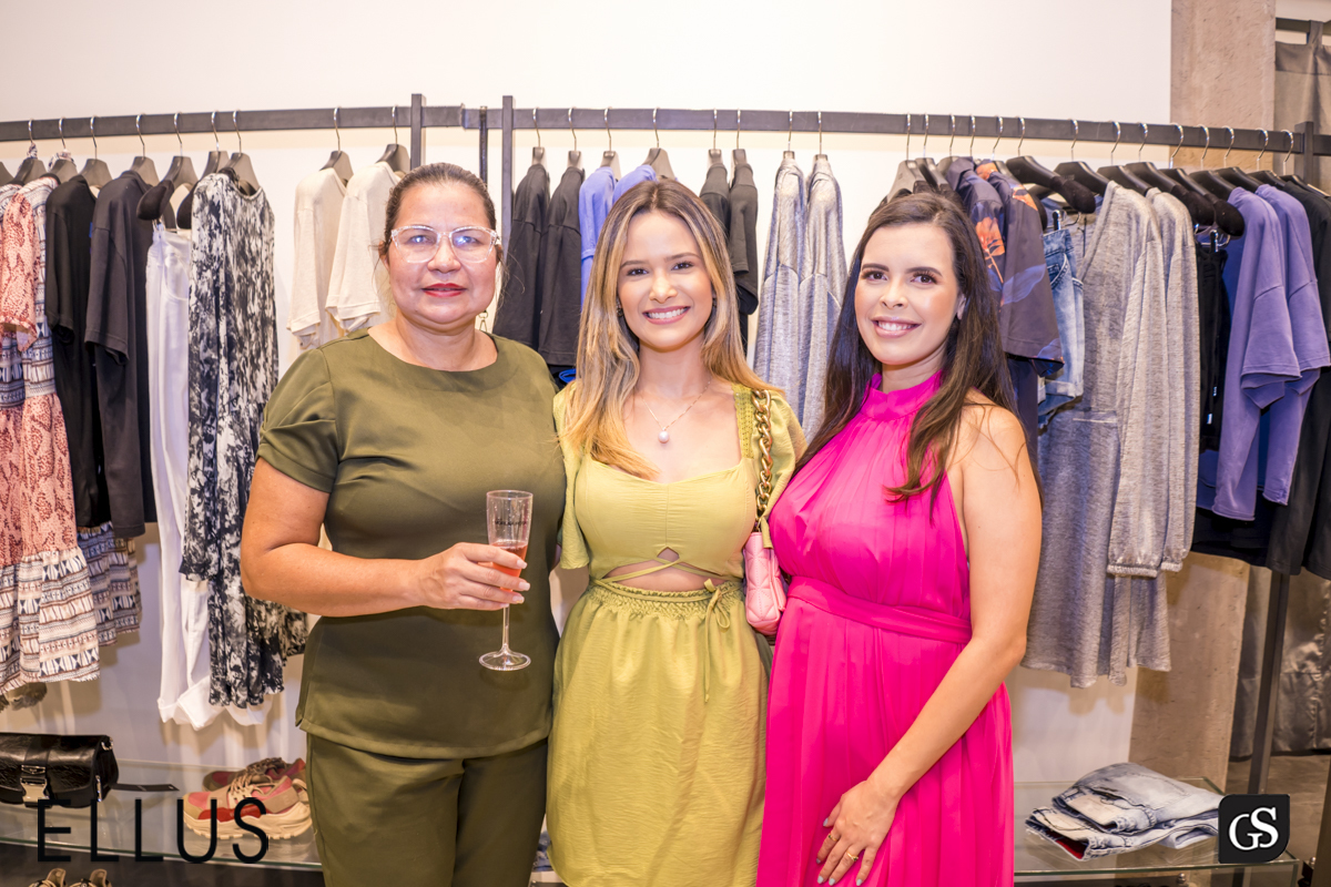 A Ellus foi criada em 1972 pelo empresário Nelson Alvarenga e hoje comercializa suas peças de estilo urbano e jovem em suas lojas espalhadas por todo o Brasil,BOULEVARD SHOPPING BELEM PA