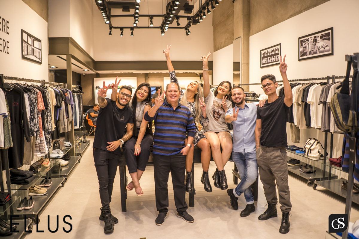 A Ellus foi criada em 1972 pelo empresário Nelson Alvarenga e hoje comercializa suas peças de estilo urbano e jovem em suas lojas espalhadas por todo o Brasil,BOULEVARD SHOPPING BELEM PA