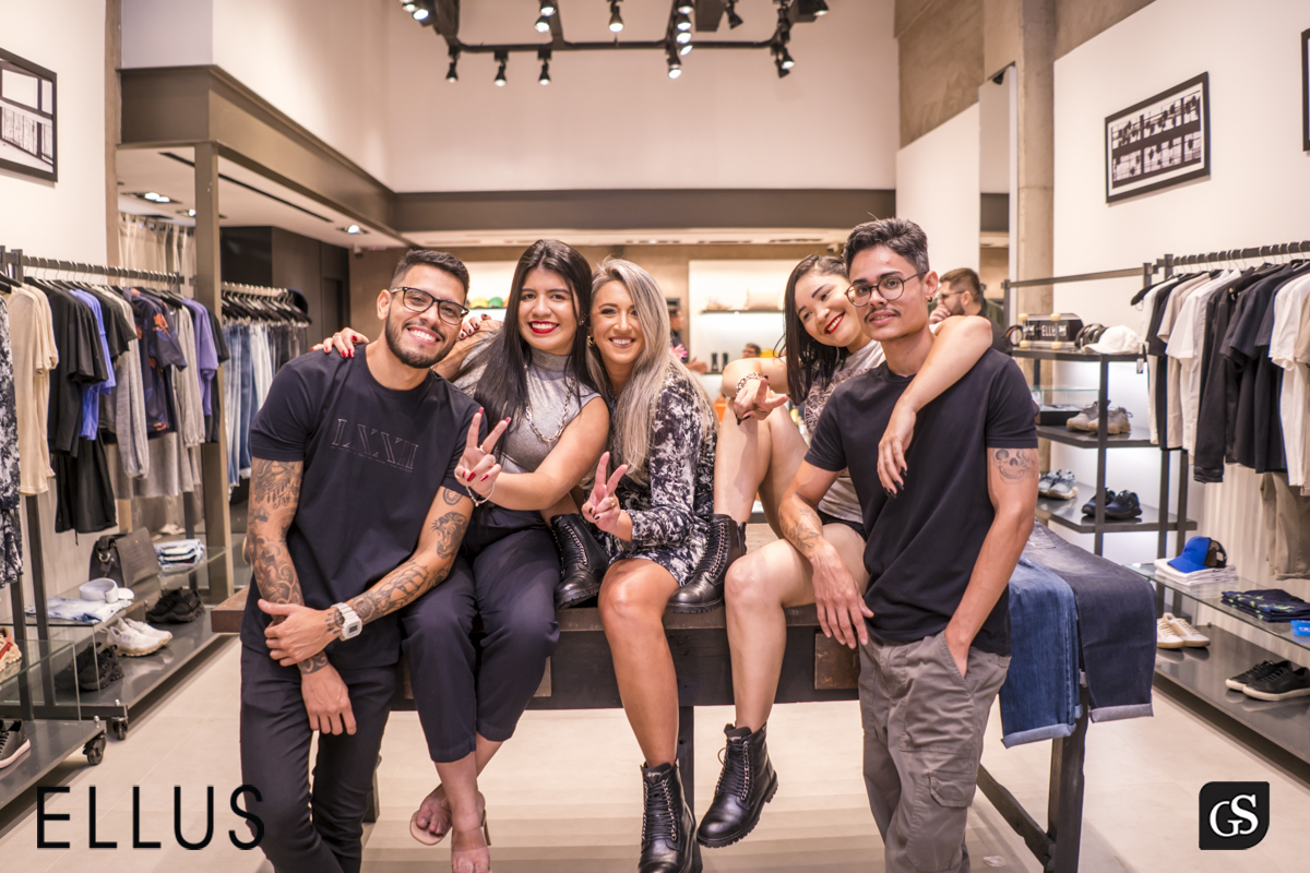 A Ellus foi criada em 1972 pelo empresário Nelson Alvarenga e hoje comercializa suas peças de estilo urbano e jovem em suas lojas espalhadas por todo o Brasil,BOULEVARD SHOPPING BELEM PA