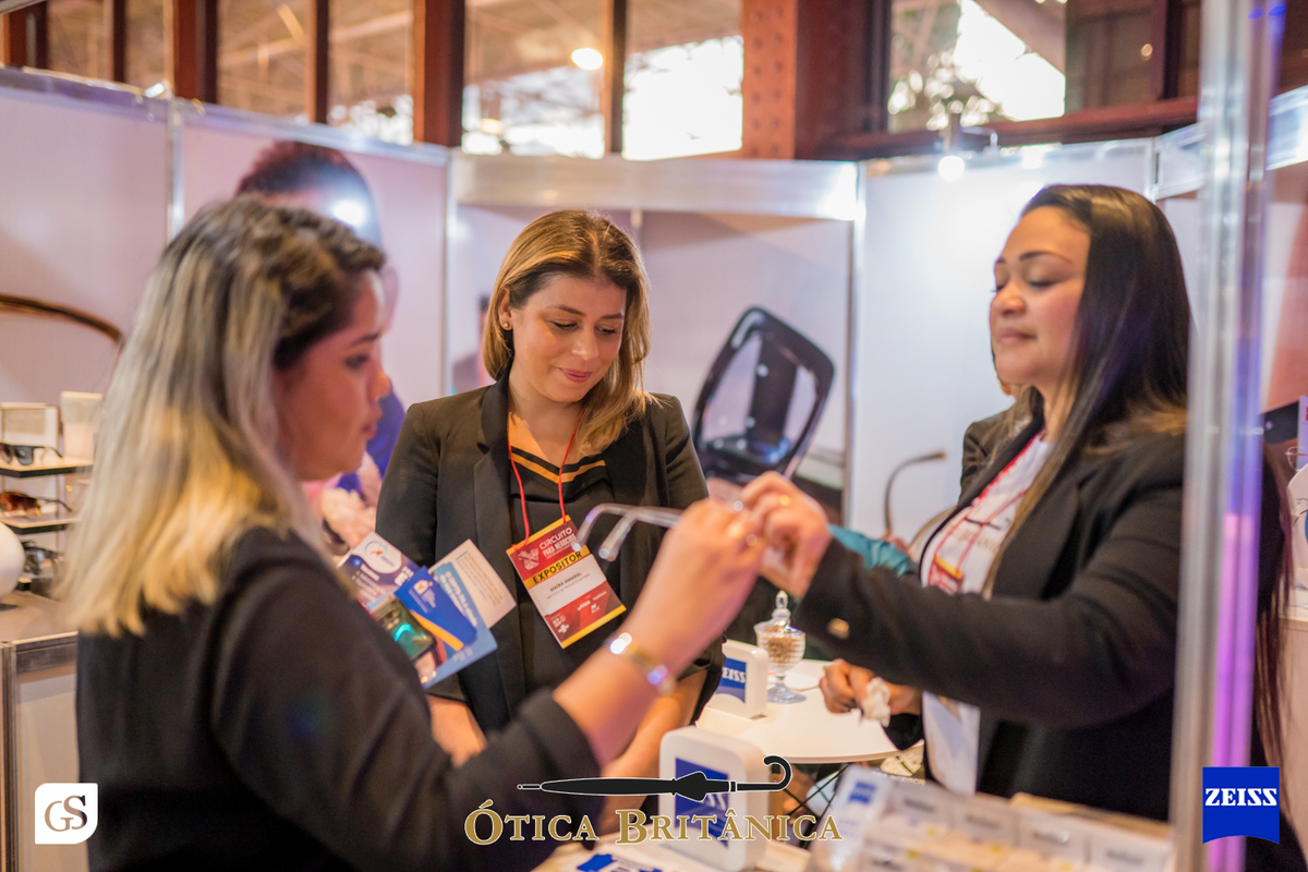 FEIRA DE NEGÓCIOS COM OTICA ZEISS E OTICA BRITÂNICA NA ESTAÇÃO DAS DOCAS , OCULOS LINDOS EM BELEM COM FOTOGRAFO GUI SAMPAIO