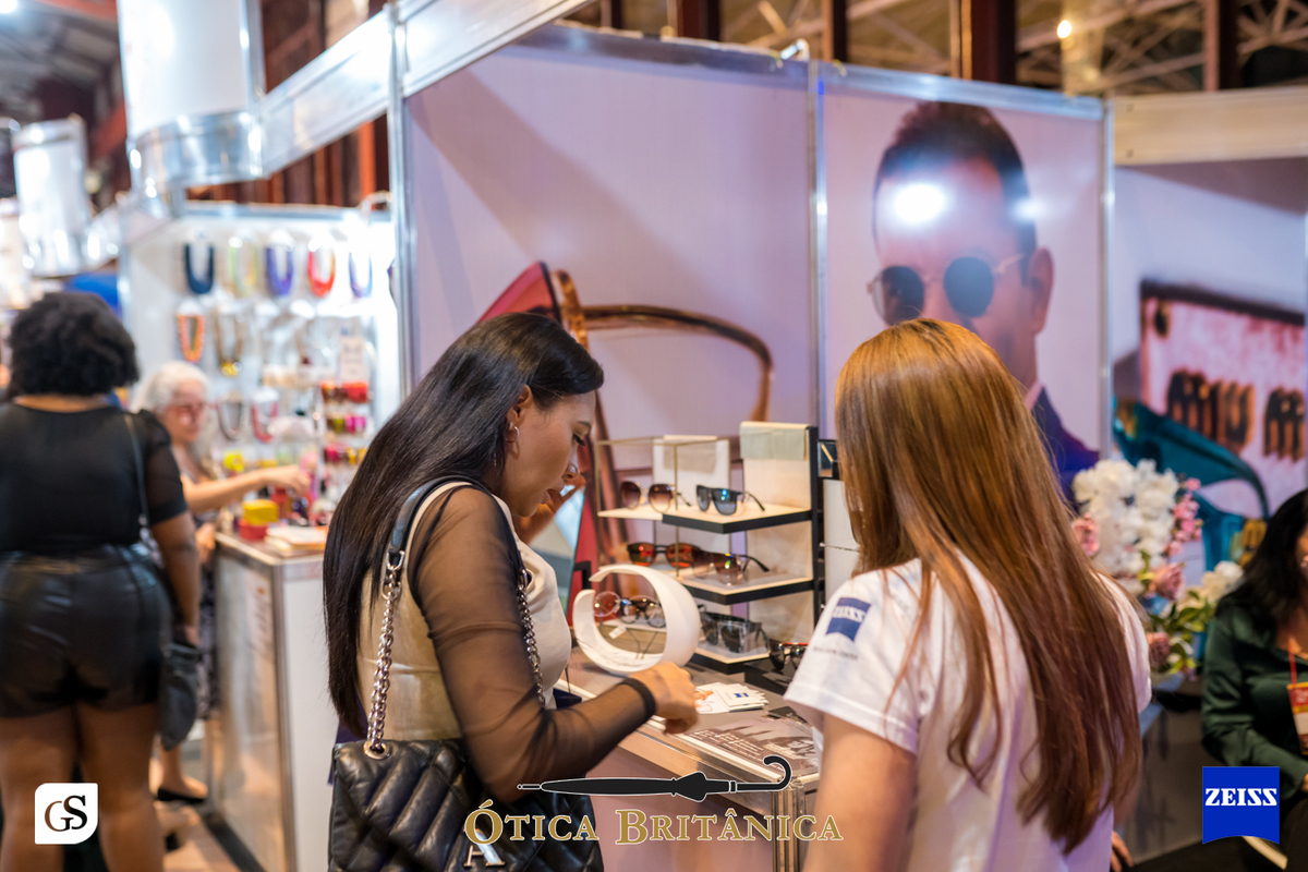 FEIRA DE NEGÓCIOS COM OTICA ZEISS E OTICA BRITÂNICA NA ESTAÇÃO DAS DOCAS , OCULOS LINDOS EM BELEM COM FOTOGRAFO GUI SAMPAIO
