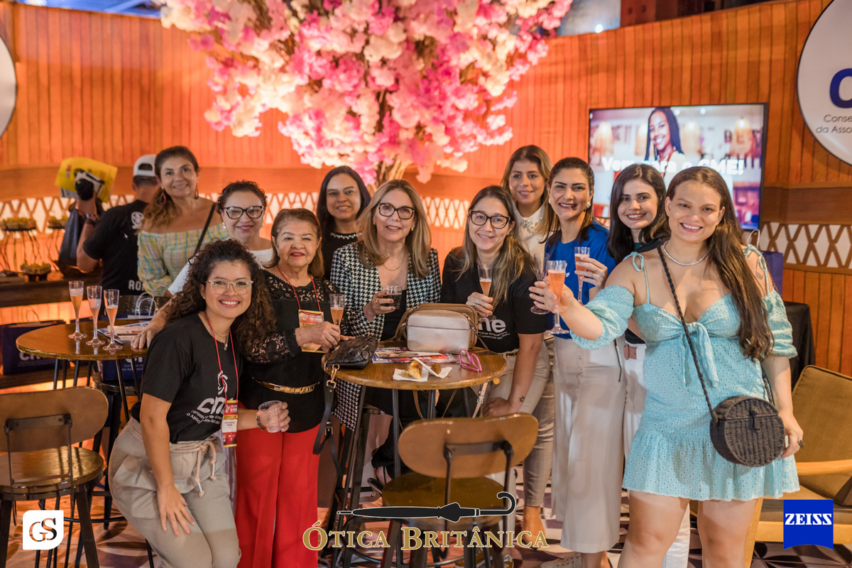 FEIRA DE NEGÓCIOS COM OTICA ZEISS E OTICA BRITÂNICA NA ESTAÇÃO DAS DOCAS , OCULOS LINDOS EM BELEM COM FOTOGRAFO GUI SAMPAIO
