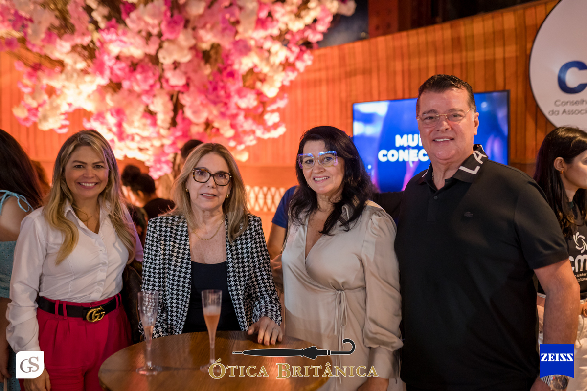 FEIRA DE NEGÓCIOS COM OTICA ZEISS E OTICA BRITÂNICA NA ESTAÇÃO DAS DOCAS , OCULOS LINDOS EM BELEM COM FOTOGRAFO GUI SAMPAIO