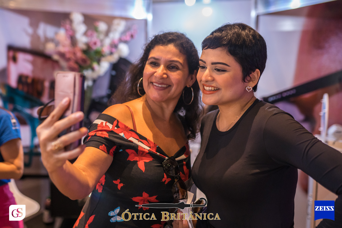 FEIRA DE NEGÓCIOS COM OTICA ZEISS E OTICA BRITÂNICA NA ESTAÇÃO DAS DOCAS , OCULOS LINDOS EM BELEM COM FOTOGRAFO GUI SAMPAIO