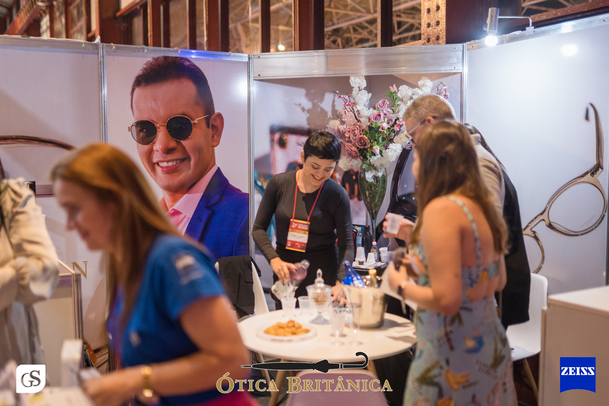 FEIRA DE NEGÓCIOS COM OTICA ZEISS E OTICA BRITÂNICA NA ESTAÇÃO DAS DOCAS , OCULOS LINDOS EM BELEM COM FOTOGRAFO GUI SAMPAIO
