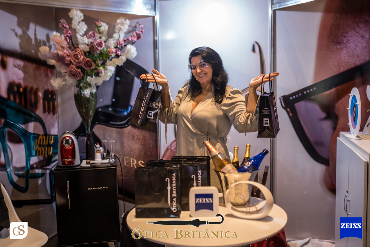 FEIRA DE NEGÓCIOS COM OTICA ZEISS E OTICA BRITÂNICA NA ESTAÇÃO DAS DOCAS , OCULOS LINDOS EM BELEM COM FOTOGRAFO GUI SAMPAIO