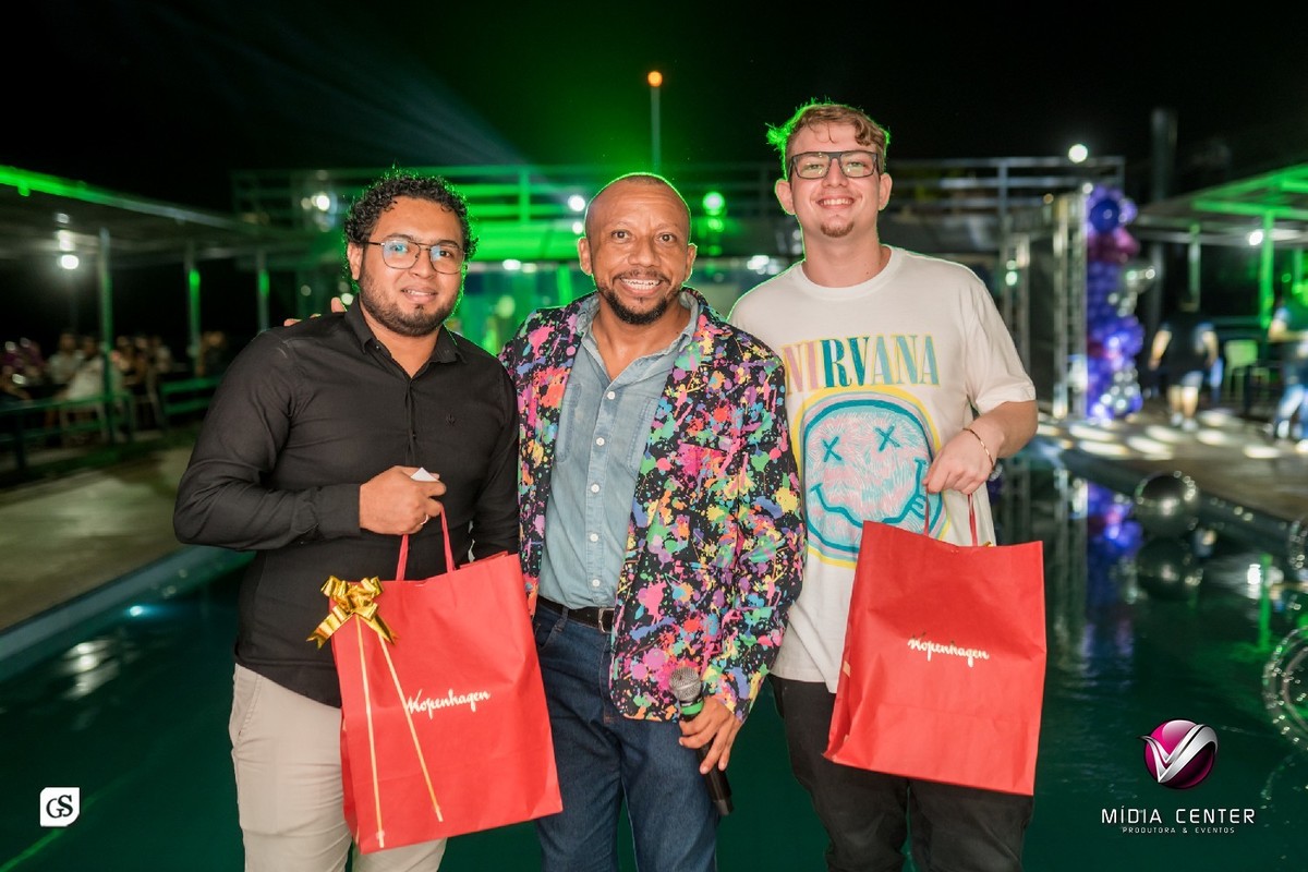 CONFRATERNIZAÇÃO MIDIA CENTER PRODUTORA E EVENTOS EMPRESA EM BELEM DO PARA ESPECIALISTA EM SOM, ILUMINAÇÃ0, VIDEOS CORPORATIVOS, PUBLICITARIOS