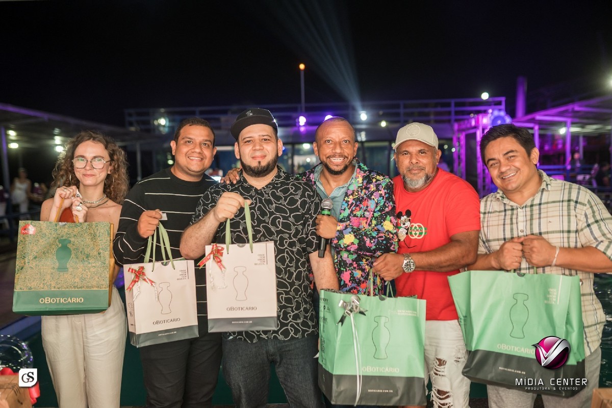 CONFRATERNIZAÇÃO MIDIA CENTER PRODUTORA E EVENTOS EMPRESA EM BELEM DO PARA ESPECIALISTA EM SOM, ILUMINAÇÃ0, VIDEOS CORPORATIVOS, PUBLICITARIOS