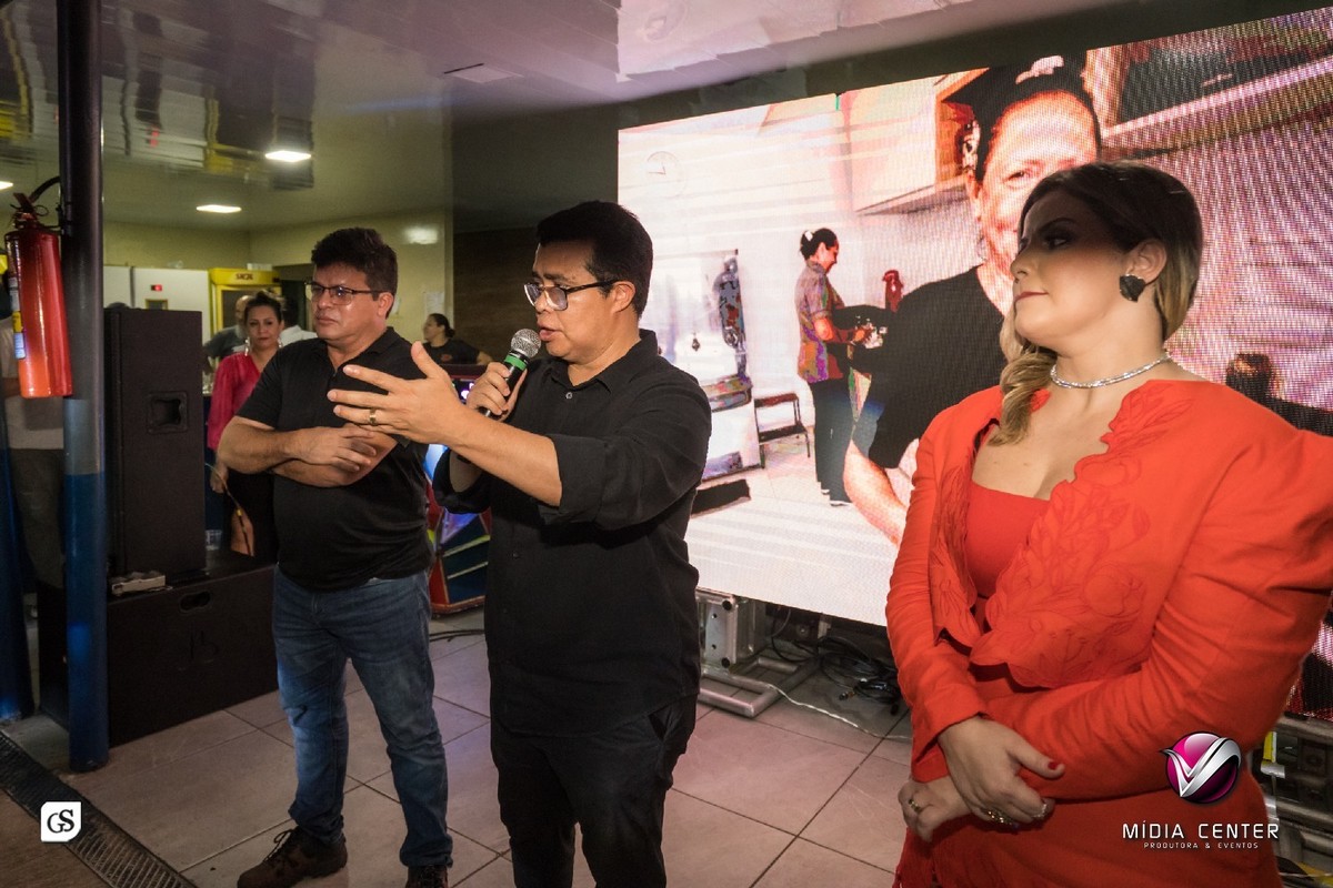 CONFRATERNIZAÇÃO MIDIA CENTER PRODUTORA E EVENTOS EMPRESA EM BELEM DO PARA ESPECIALISTA EM SOM, ILUMINAÇÃ0, VIDEOS CORPORATIVOS, PUBLICITARIOS