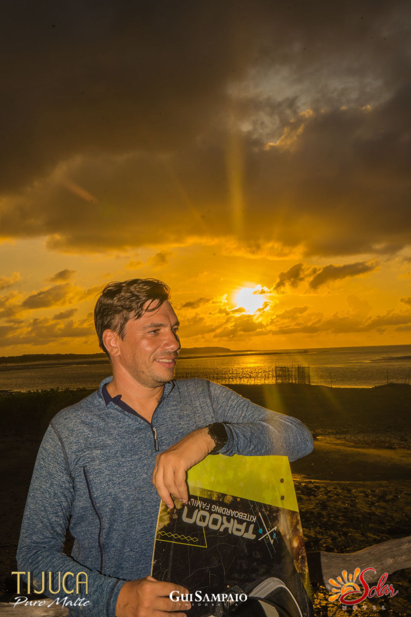 SOLAR EM SALINÓPOLIS PA SALINAS BEACH COM PATROCINIO CERVEJA TIJUCA KITE SURF POR DO SOL