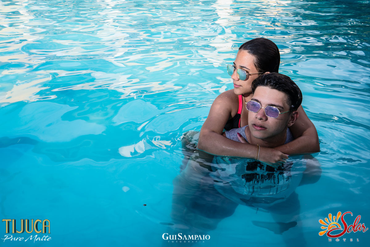 FOTOGRAFO GUI SAMPAIO NO HOTEL SOLAR E RESERVA PARK EM SALINÓPOLIS SALINAS BEACH PA CASAL NO PISCINA