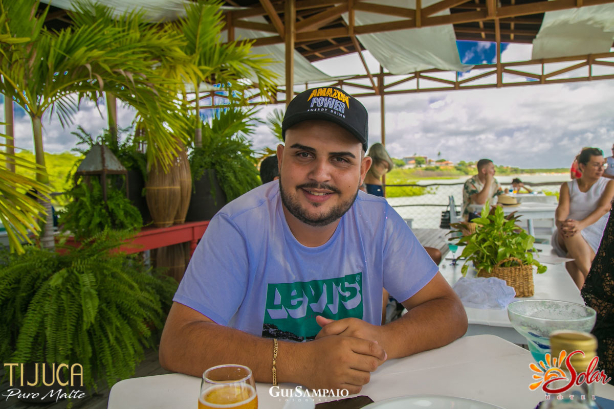 FOTOGRAFO GUI SAMPAIO NO HOTEL SOLAR EM SALINOPOLIS PA SALINAS BEACH LAZER PRAIA FAMILIA E MUITA ENERGIA COM CERVEJA TIJUCA