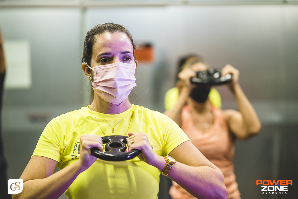 fotografo gui Sampaio na academia em belem power zone aula funcional e power pump com professora Juliana