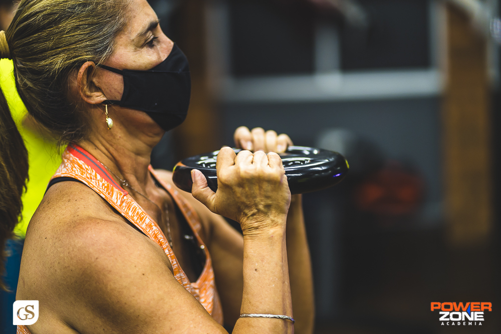 fotografo gui Sampaio na academia em belem power zone aula funcional e power pump com professora Juliana