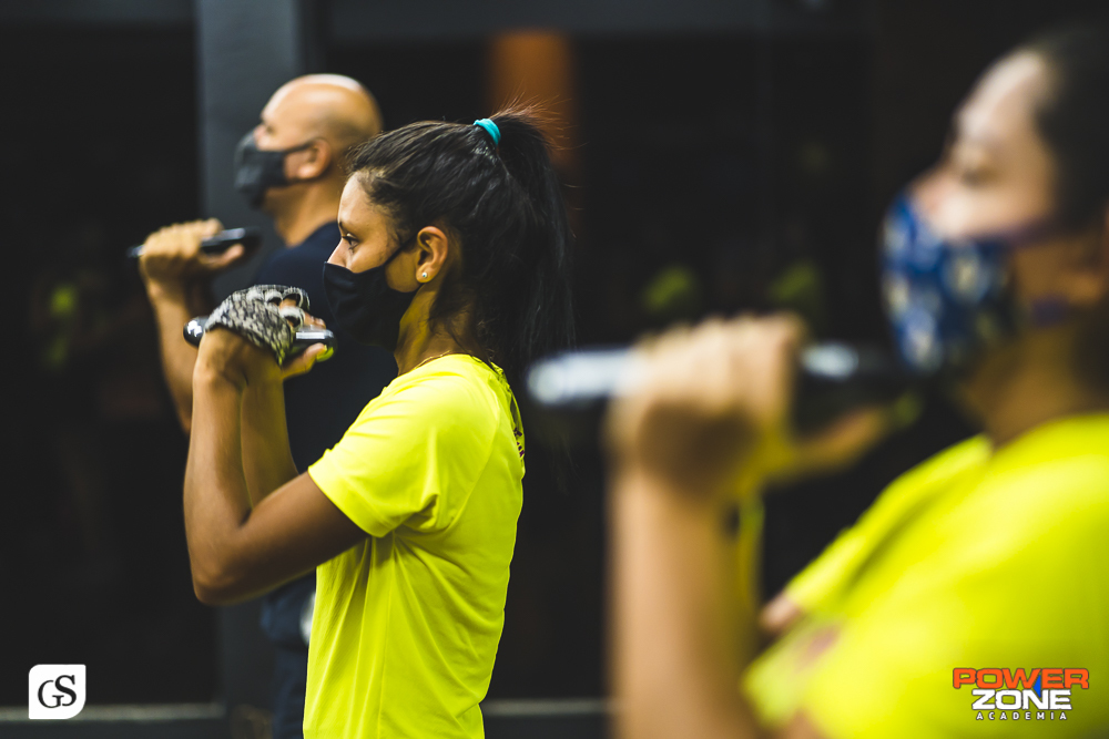 fotografo gui Sampaio na academia em belem power zone aula funcional e power pump com professora Juliana