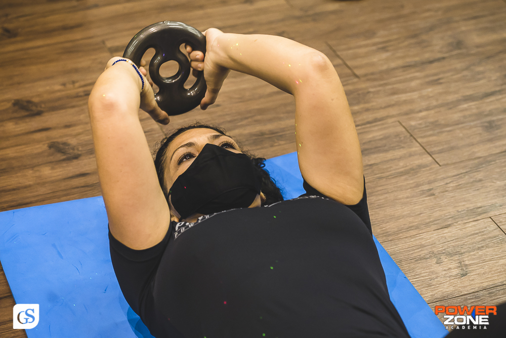 fotografo gui Sampaio na academia em belem power zone aula funcional e power pump com professora Juliana