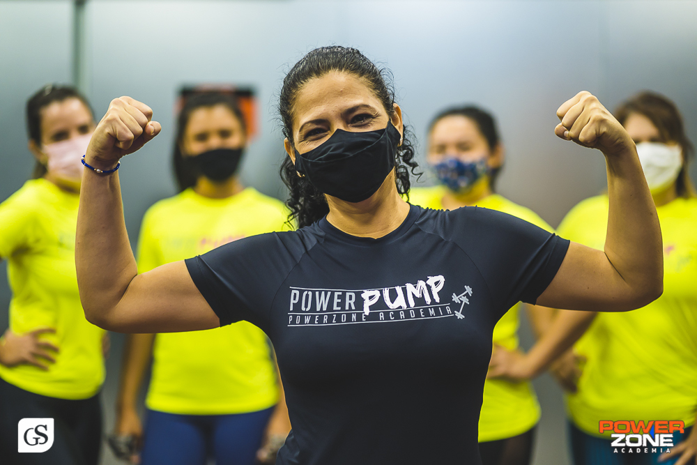 fotografo gui Sampaio na academia em belem power zone aula funcional e power pump com professora Juliana