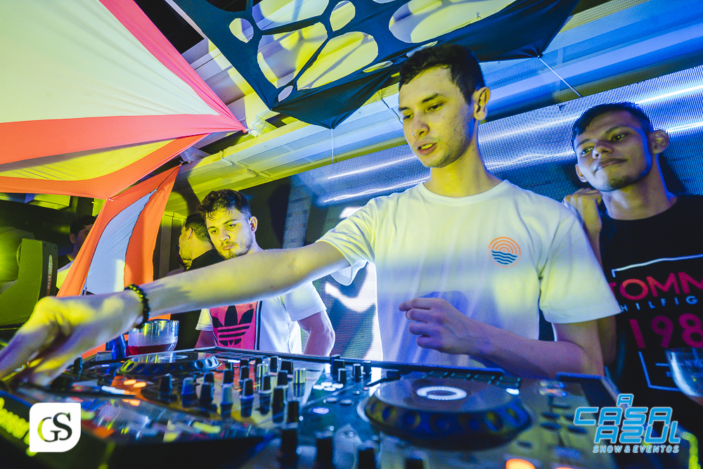 A ASA AZUL SHOW E EVENTOS ILHA PRAIA SALINOPOLIS PARA A CASA MAIS CHARMOSA DE SALINAS COM RESTALRANTE PIZZARIA ITALIANA MELHOR PIZZA HOTEL HOSPEDAGEM INAUGURAÇÃO DA BOATE EM SALINAS NO HALLOWEEN COM MULHERES BONITAS LINDAS E FOTOGRAFO PARAENSE GUI SAMPAIO