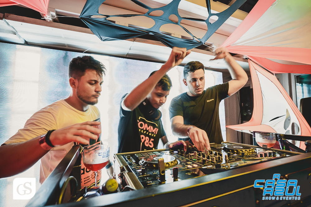 A ASA AZUL SHOW E EVENTOS ILHA PRAIA SALINOPOLIS PARA A CASA MAIS CHARMOSA DE SALINAS COM RESTALRANTE PIZZARIA ITALIANA MELHOR PIZZA HOTEL HOSPEDAGEM INAUGURAÇÃO DA BOATE EM SALINAS NO HALLOWEEN COM MULHERES BONITAS LINDAS E FOTOGRAFO PARAENSE GUI SAMPAIO