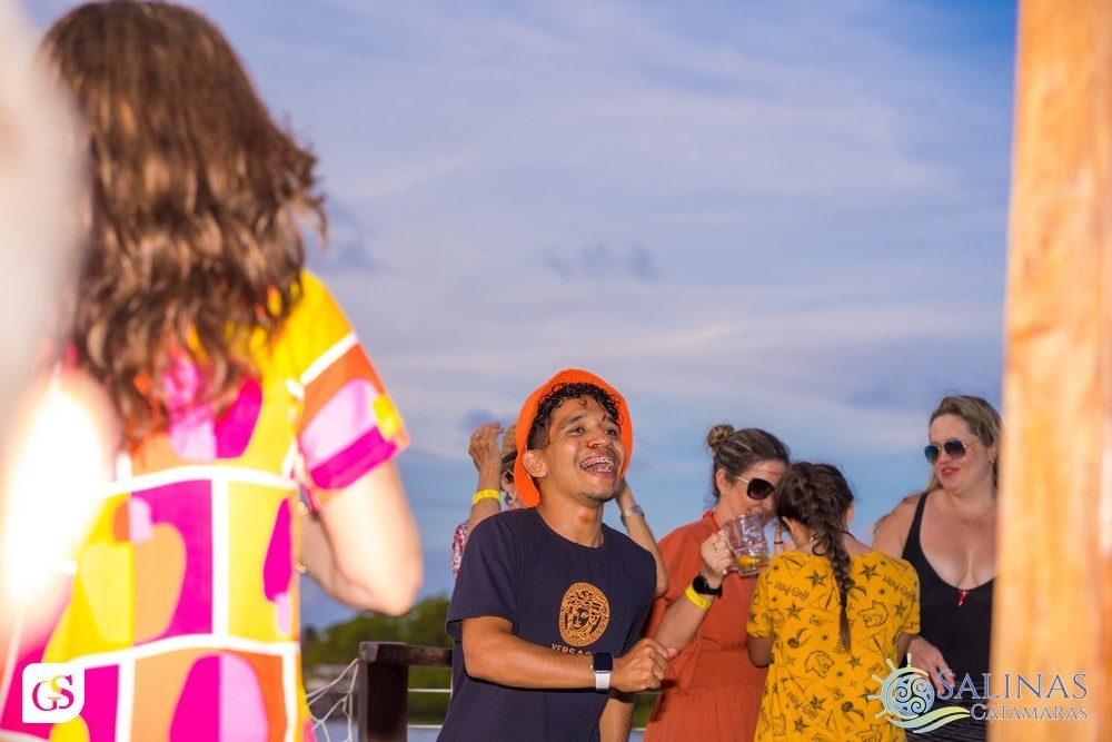 SUN SET SALINAS  CATAMARÃS SALINOPOLIS PARA CATAMARAN PRAIA BEACH PASSEIO POR DO SOL FESTA HALLOWEEN MAR GENTE BONITA MULHERES FAMILIA LINDAS FOTOGRAFO PARAENSE GUI SAMPAIO FINAL DE TARDE AGRADAVEL TURISMO ALTO MAR FELICIDADE AMOR ALEGRIA FESTA BOA MUSICA