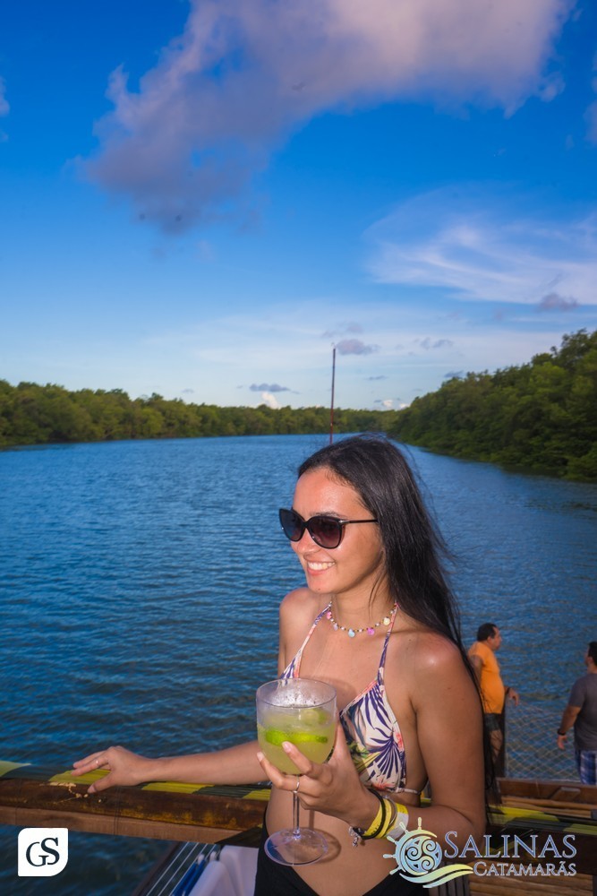 SUN SET SALINAS  CATAMARÃS SALINOPOLIS PARA CATAMARAN PRAIA BEACH PASSEIO POR DO SOL FESTA HALLOWEEN MAR GENTE BONITA MULHERES FAMILIA LINDAS FOTOGRAFO PARAENSE GUI SAMPAIO FINAL DE TARDE AGRADAVEL TURISMO ALTO MAR FELICIDADE AMOR ALEGRIA FESTA BOA MUSICA