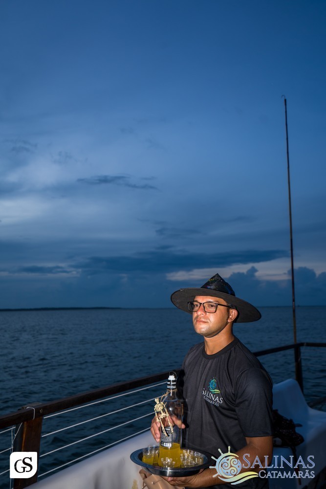 SUN SET SALINAS  CATAMARÃS SALINOPOLIS PARA CATAMARAN PRAIA BEACH PASSEIO POR DO SOL FESTA HALLOWEEN MAR GENTE BONITA MULHERES FAMILIA LINDAS FOTOGRAFO PARAENSE GUI SAMPAIO FINAL DE TARDE AGRADAVEL TURISMO ALTO MAR FELICIDADE AMOR ALEGRIA FESTA BOA MUSICA
