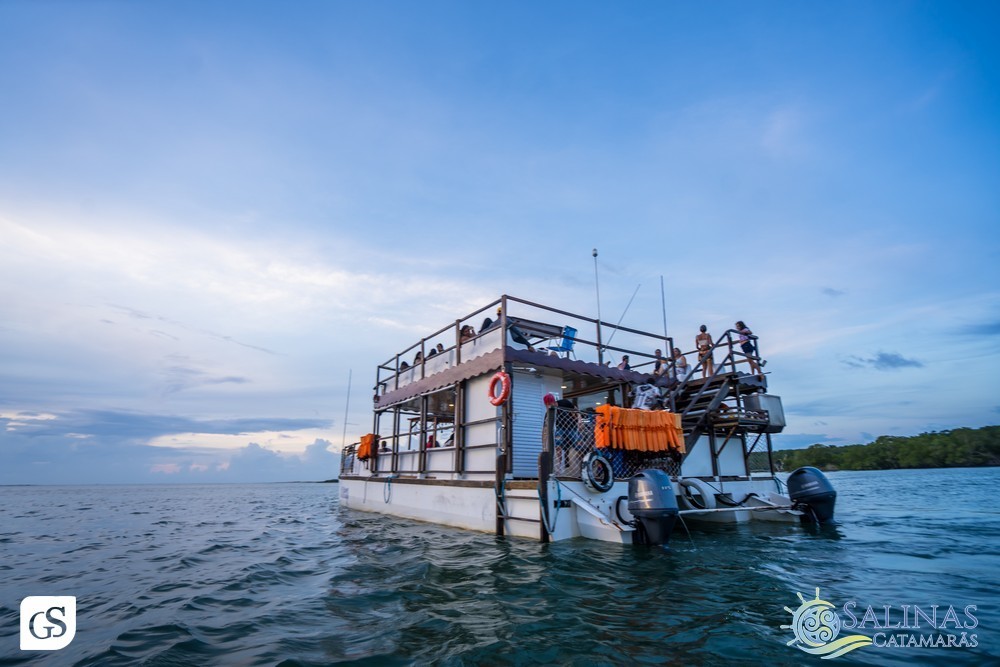 SUN SET SALINAS  CATAMARÃS SALINOPOLIS PARA CATAMARAN PRAIA BEACH PASSEIO POR DO SOL FESTA HALLOWEEN MAR GENTE BONITA MULHERES FAMILIA LINDAS FOTOGRAFO PARAENSE GUI SAMPAIO FINAL DE TARDE AGRADAVEL TURISMO ALTO MAR FELICIDADE AMOR ALEGRIA FESTA BOA MUSICA
