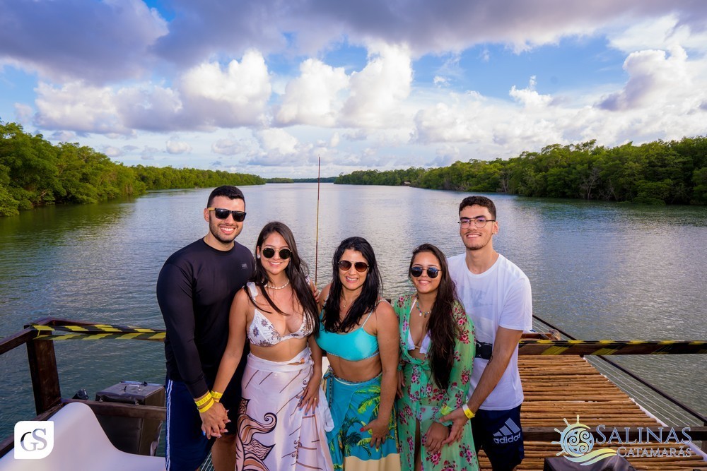 SUN SET SALINAS  CATAMARÃS SALINOPOLIS PARA CATAMARAN PRAIA BEACH PASSEIO POR DO SOL FESTA HALLOWEEN MAR GENTE BONITA MULHERES FAMILIA LINDAS FOTOGRAFO PARAENSE GUI SAMPAIO FINAL DE TARDE AGRADAVEL TURISMO ALTO MAR FELICIDADE AMOR ALEGRIA FESTA BOA MUSICA