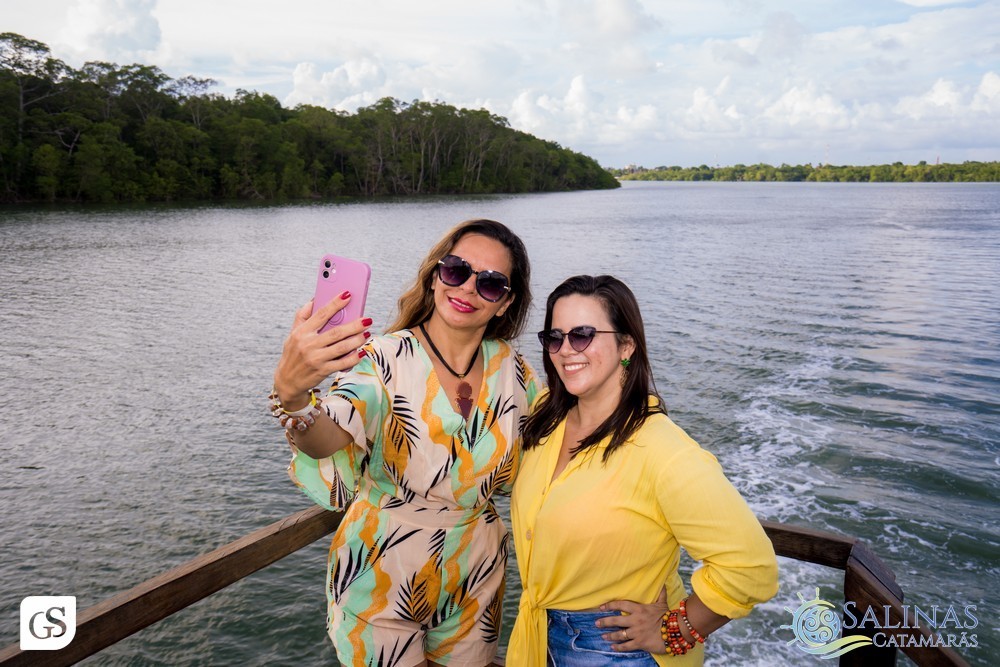 SUN SET SALINAS  CATAMARÃS SALINOPOLIS PARA CATAMARAN PRAIA BEACH PASSEIO POR DO SOL FESTA HALLOWEEN MAR GENTE BONITA MULHERES FAMILIA LINDAS FOTOGRAFO PARAENSE GUI SAMPAIO FINAL DE TARDE AGRADAVEL TURISMO ALTO MAR FELICIDADE AMOR ALEGRIA FESTA BOA MUSICA