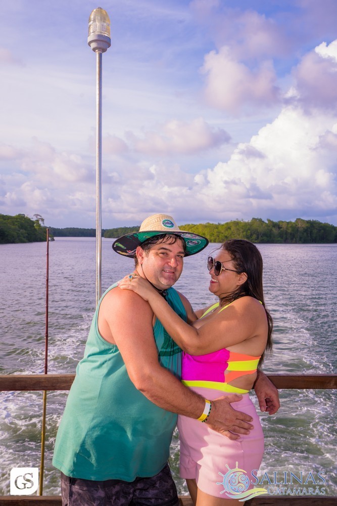 SUN SET SALINAS  CATAMARÃS SALINOPOLIS PARA CATAMARAN PRAIA BEACH PASSEIO POR DO SOL FESTA HALLOWEEN MAR GENTE BONITA MULHERES FAMILIA LINDAS FOTOGRAFO PARAENSE GUI SAMPAIO FINAL DE TARDE AGRADAVEL TURISMO ALTO MAR FELICIDADE AMOR ALEGRIA FESTA BOA MUSICA