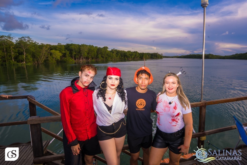 SUN SET SALINAS  CATAMARÃS SALINOPOLIS PARA CATAMARAN PRAIA BEACH PASSEIO POR DO SOL FESTA HALLOWEEN MAR GENTE BONITA MULHERES FAMILIA LINDAS FOTOGRAFO PARAENSE GUI SAMPAIO FINAL DE TARDE AGRADAVEL TURISMO ALTO MAR FELICIDADE AMOR ALEGRIA FESTA BOA MUSICA